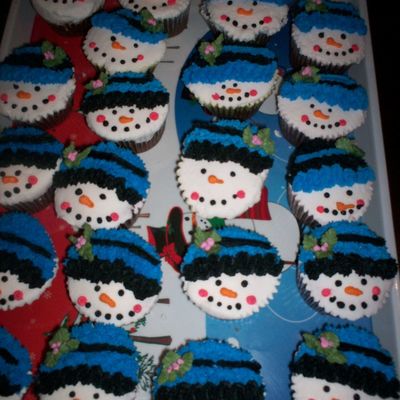 Snowmen Cupcakes