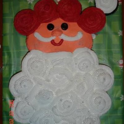 Santa Cupcake Cake