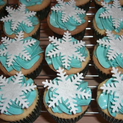 Snowflake Cupcake