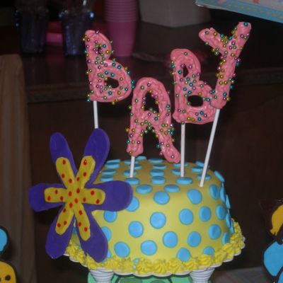 Baby Shower Cake 2