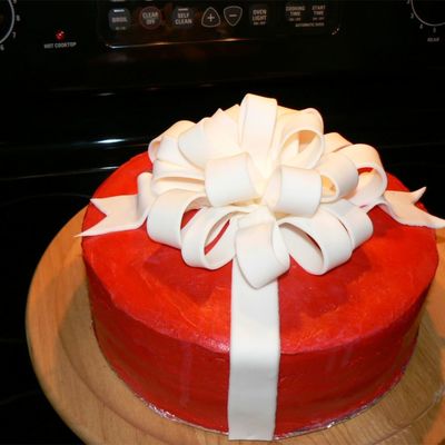 Christmas Present Cake