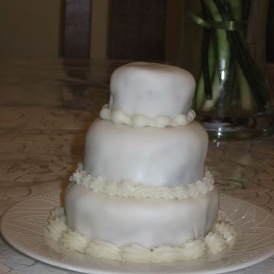 Mini Anniversary Cakes