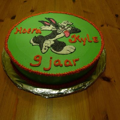Bugs Bunny Cake