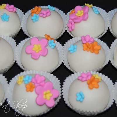 Cake Truffles For Jane