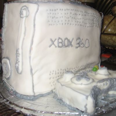 Xbox 360 With Wireless Remote.