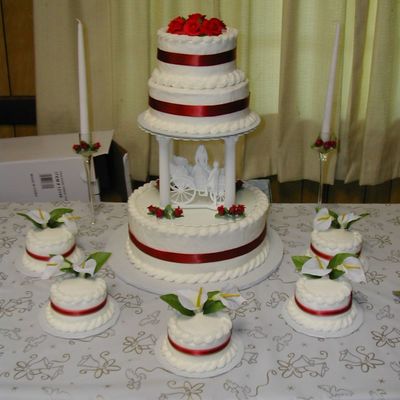 Red_Rose_And_Ribbon_Wedding_Ca.jpg