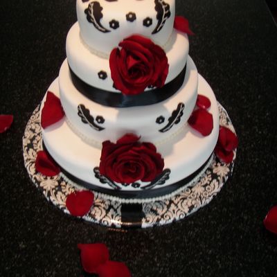 Black And White Wedding Cake