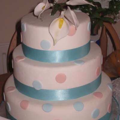 Spotty Wedding Cake