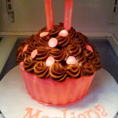 Wilton Giant Cupcake