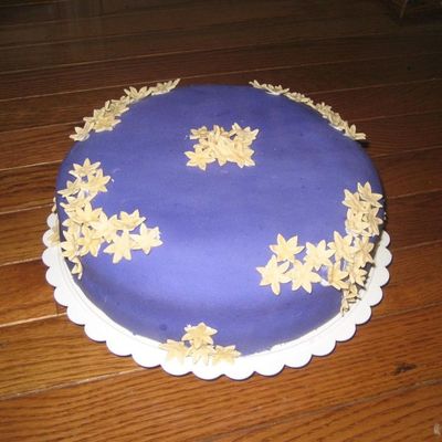 Birthday Cake With Gumpaste Flowers