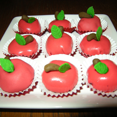 Apple Cakeballs!