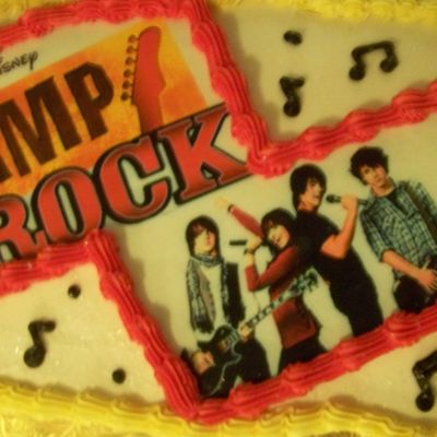 Camp Rock Cupcake Cake