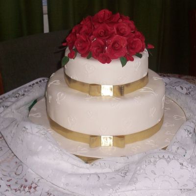2 Tier Wedding Cake