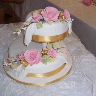 2 Tier Wedding Cake
