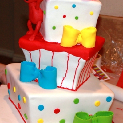 Abree's "girlie" Elmo Cake