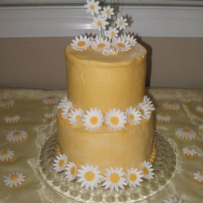 Daisy Birthday Cake And Cookies