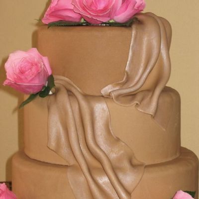 Chocolate Fondant W/pink Roses