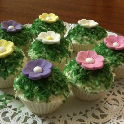 Spring Flowers Cupcakes