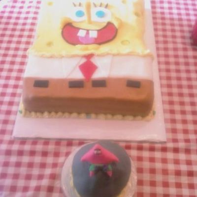 Spongebob And Patrick On His Rock Smash Cake