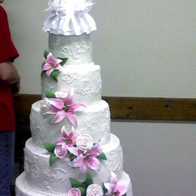 % Tier Bc With Brush Embroidery And Gp Flowers