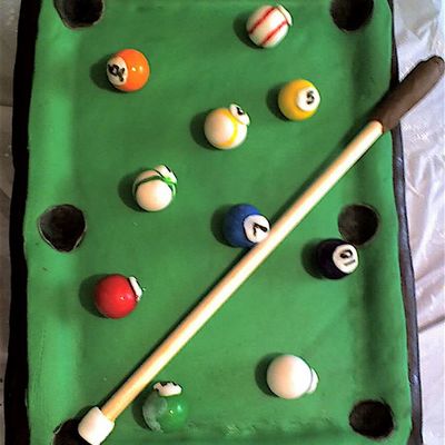 Pool Table Cake