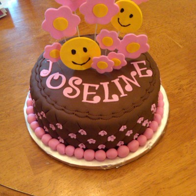 Smiley Face Birthday Cake