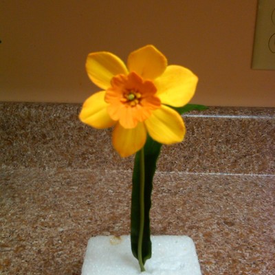 Gumpaste Daffodil
