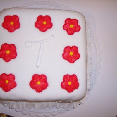 Fondant Cake With Blossoms