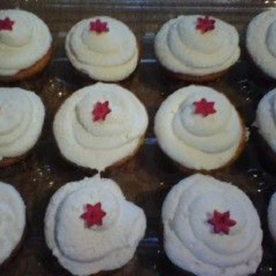 Mini Red Flower Cupcakes