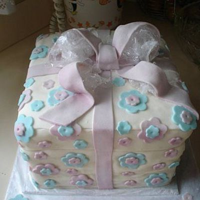 Gift Box Cake