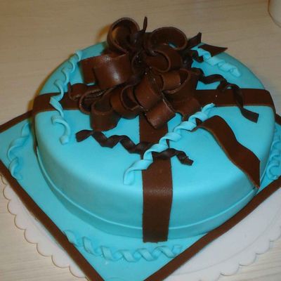 Lady's Birthday Cake