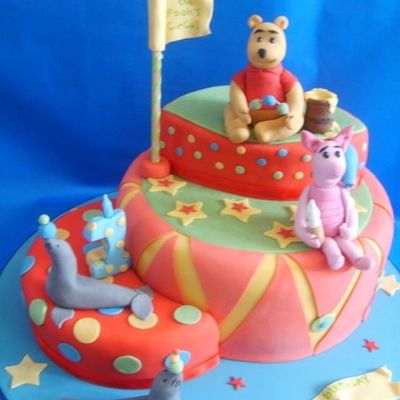 Pooh Bear's Colourfull Circus