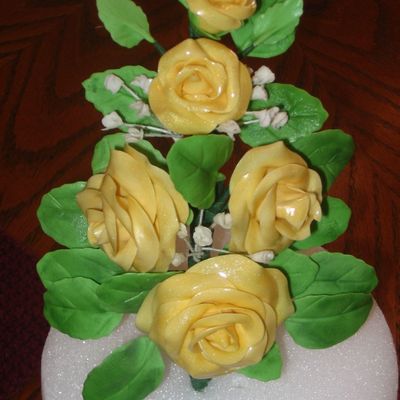 Gumpaste Rose Arrangement