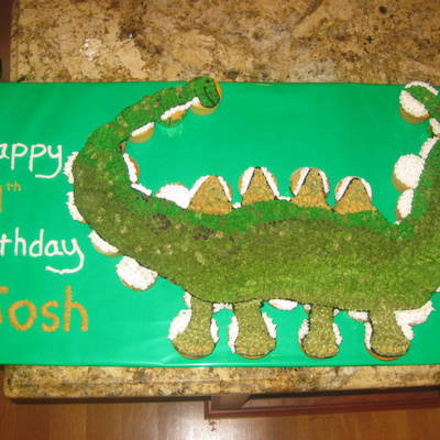 Dinosaur Breakaway Cupcakes