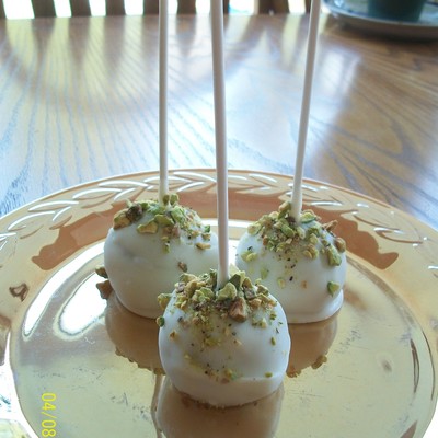 Dulche De Leche Cake Pops In White Chocolate With Pistachios