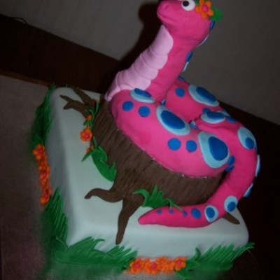 Snake Cake