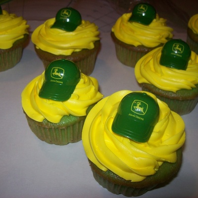 John Deere Cup Cakes