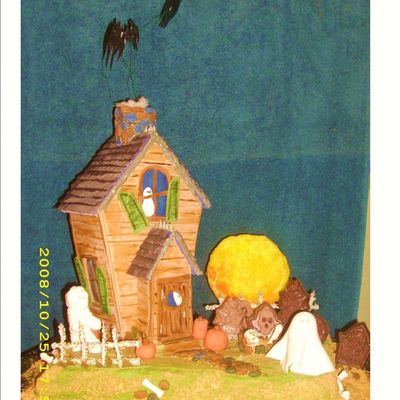 Max's Haunted House Birthday Cake