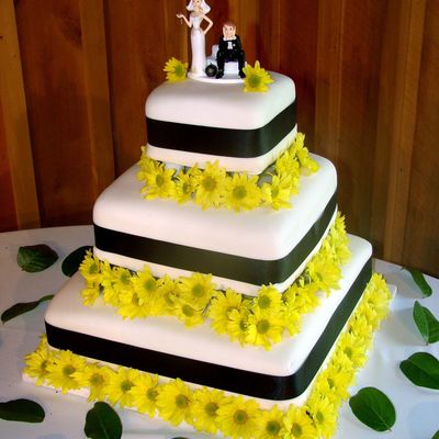 Black And Yellow Wedding