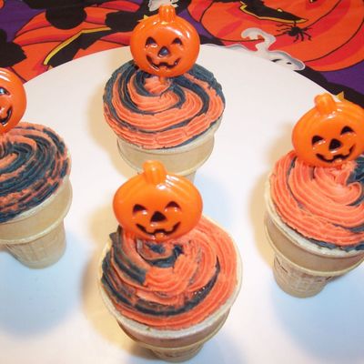 Halloween Cup Cake Cones