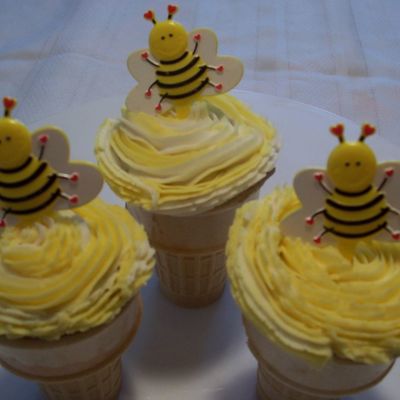 Yellow Bumble- Bee Cup Cake Cones