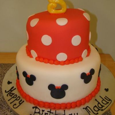 Minnie Mouse Cake