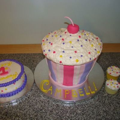 Cupcake Cake