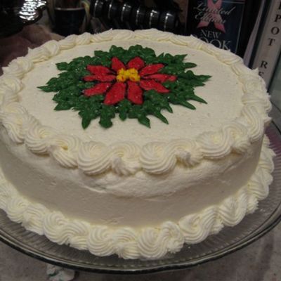Poinsettia Cake