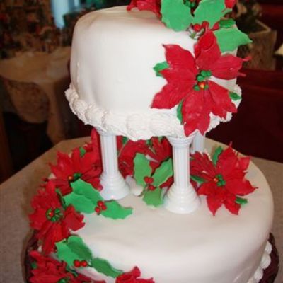 Poinesettia Cake