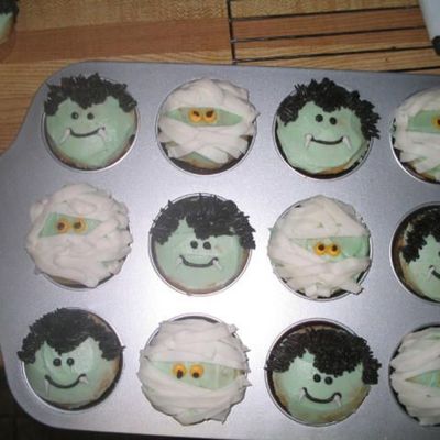 Creepy Cupcakes!