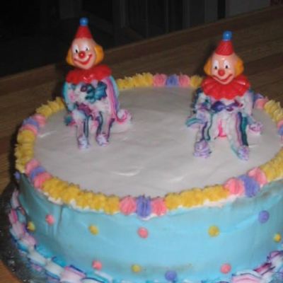 Creepy Clown Cake From Wilton Level 1