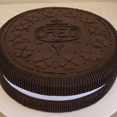 Oreo Birthday Cake