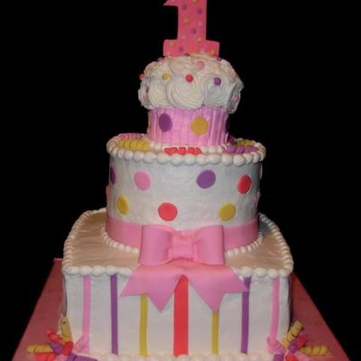 Cupcake Cake!