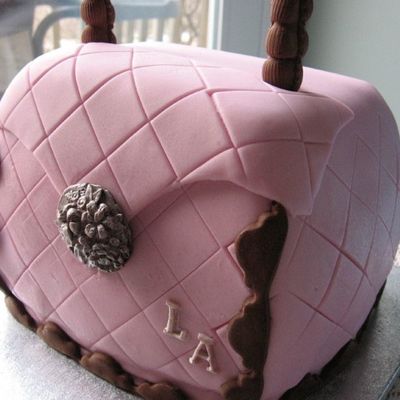 Pink Purse Cake